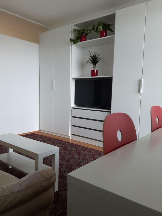 Apartments Abelija ซาเกร็บ ภายนอก รูปภาพ